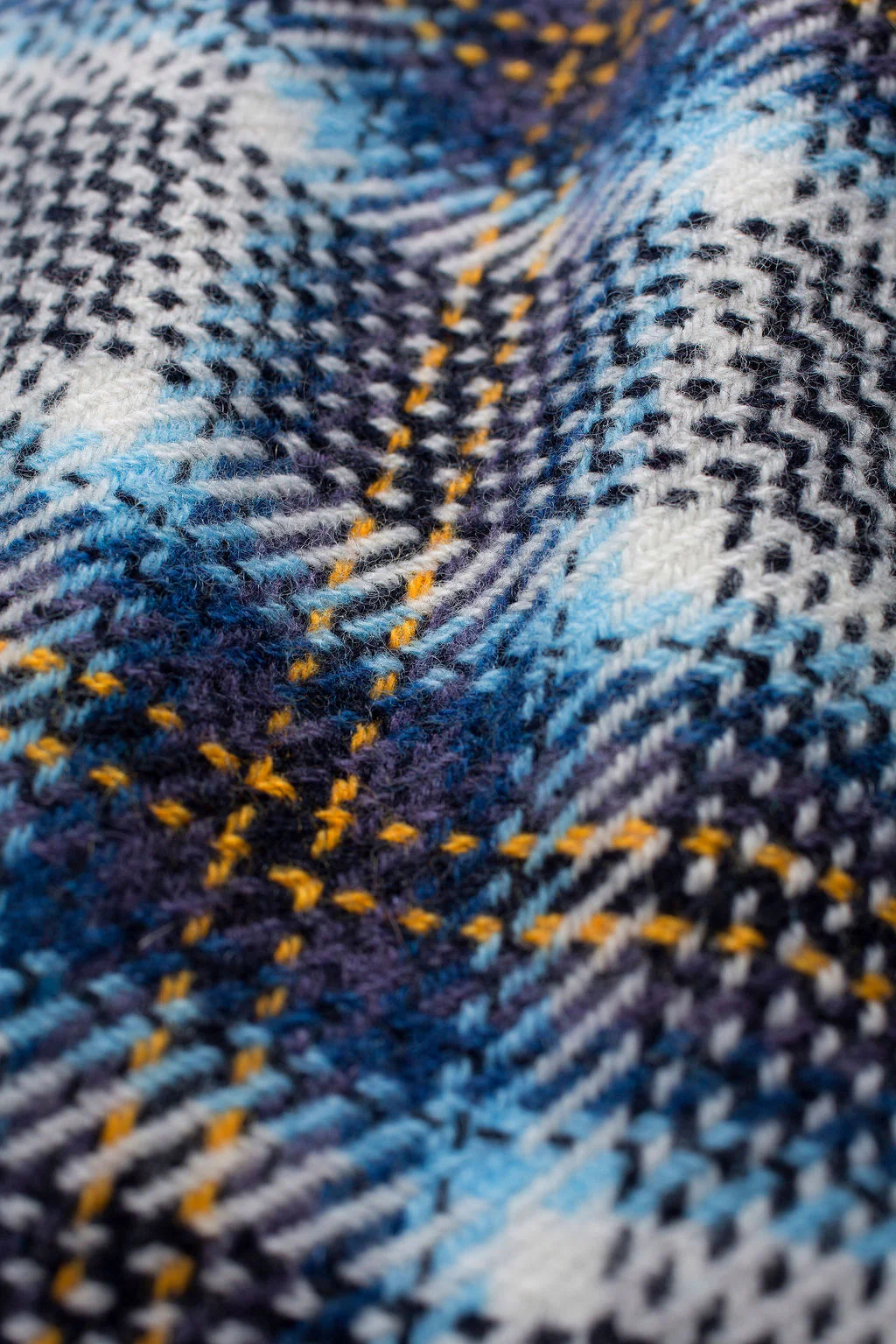 Lightning Storm Tartan Cashmere Shirt - Image 4